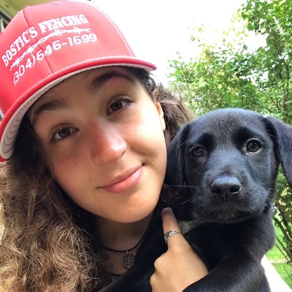 Meet your Posher, Cheyenne - Picture 1 of 1